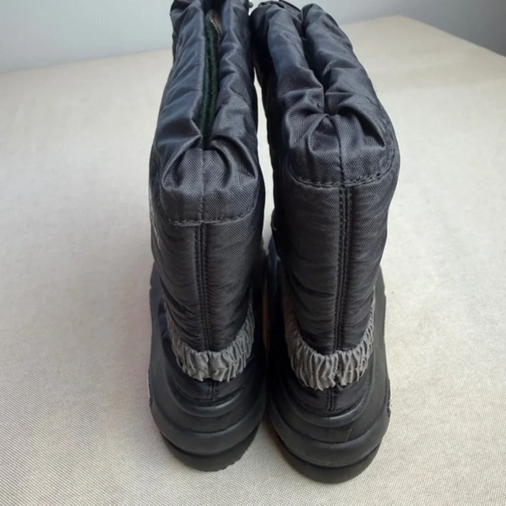 Sorel Kids Flurry Black Snow Boots‎ Waterproof Winter Size 2